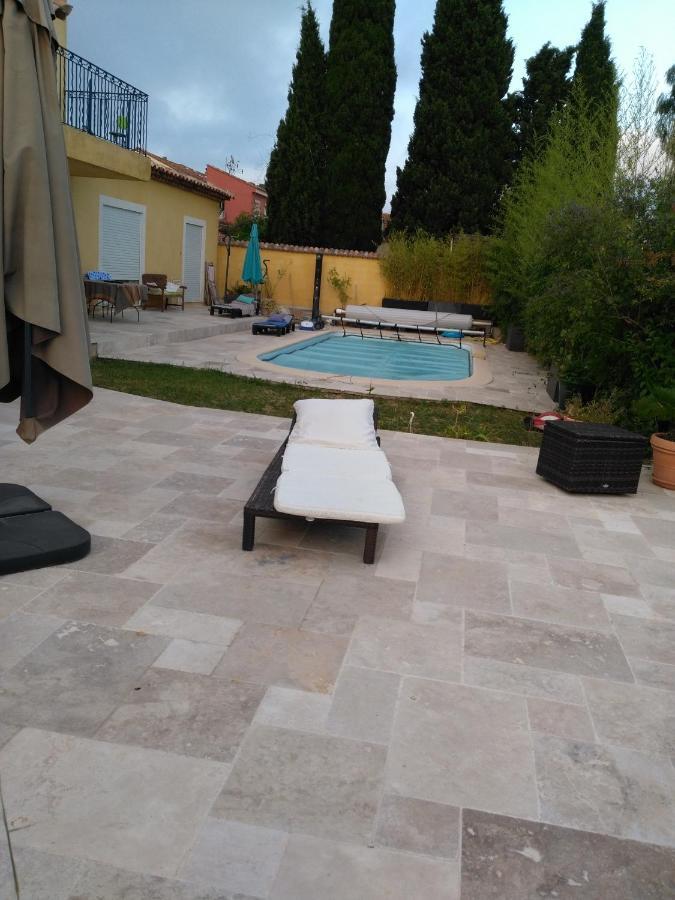 Chambres De La Terre Blanche Sanary-sur-Mer Eksteriør bilde