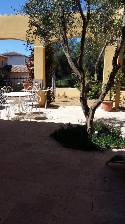 Chambres De La Terre Blanche Sanary-sur-Mer Eksteriør bilde