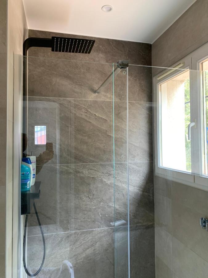 Chambres De La Terre Blanche Sanary-sur-Mer Eksteriør bilde