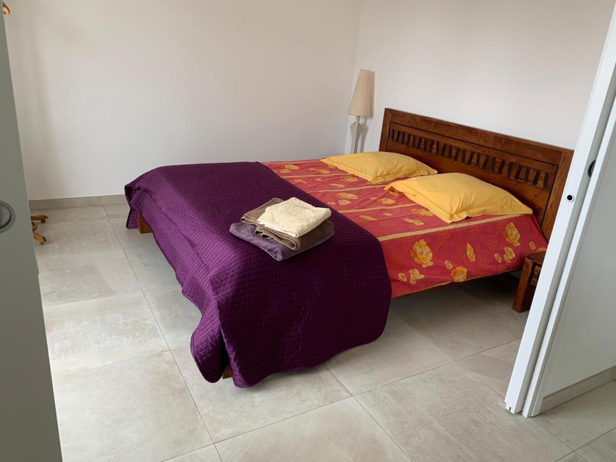 Chambres De La Terre Blanche Sanary-sur-Mer Eksteriør bilde