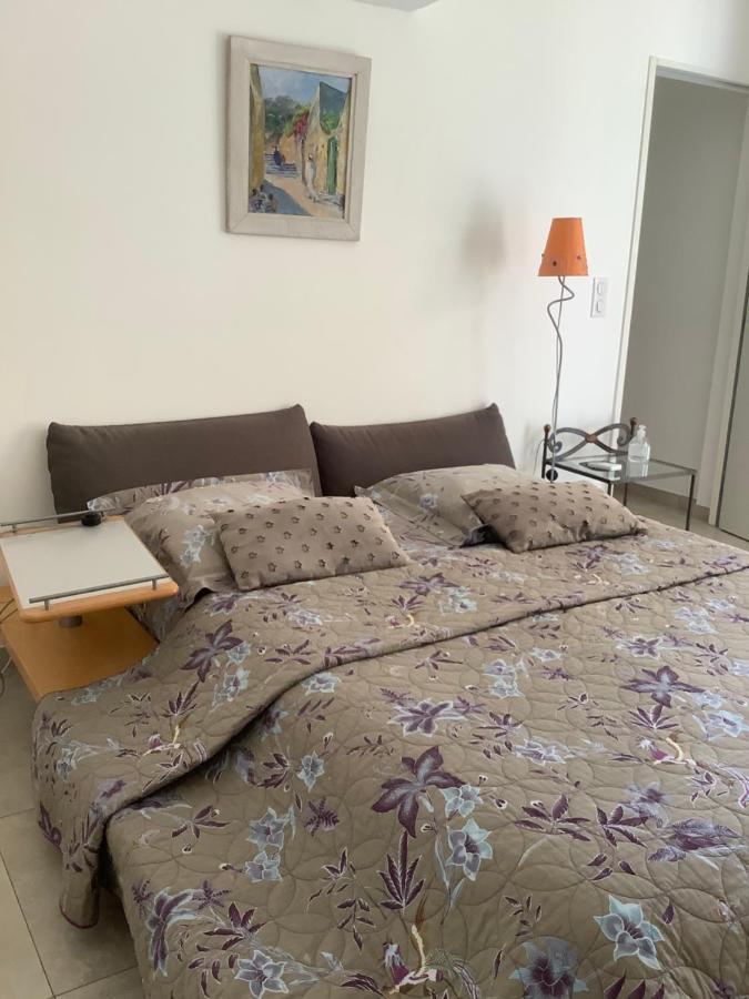 Chambres De La Terre Blanche Sanary-sur-Mer Eksteriør bilde