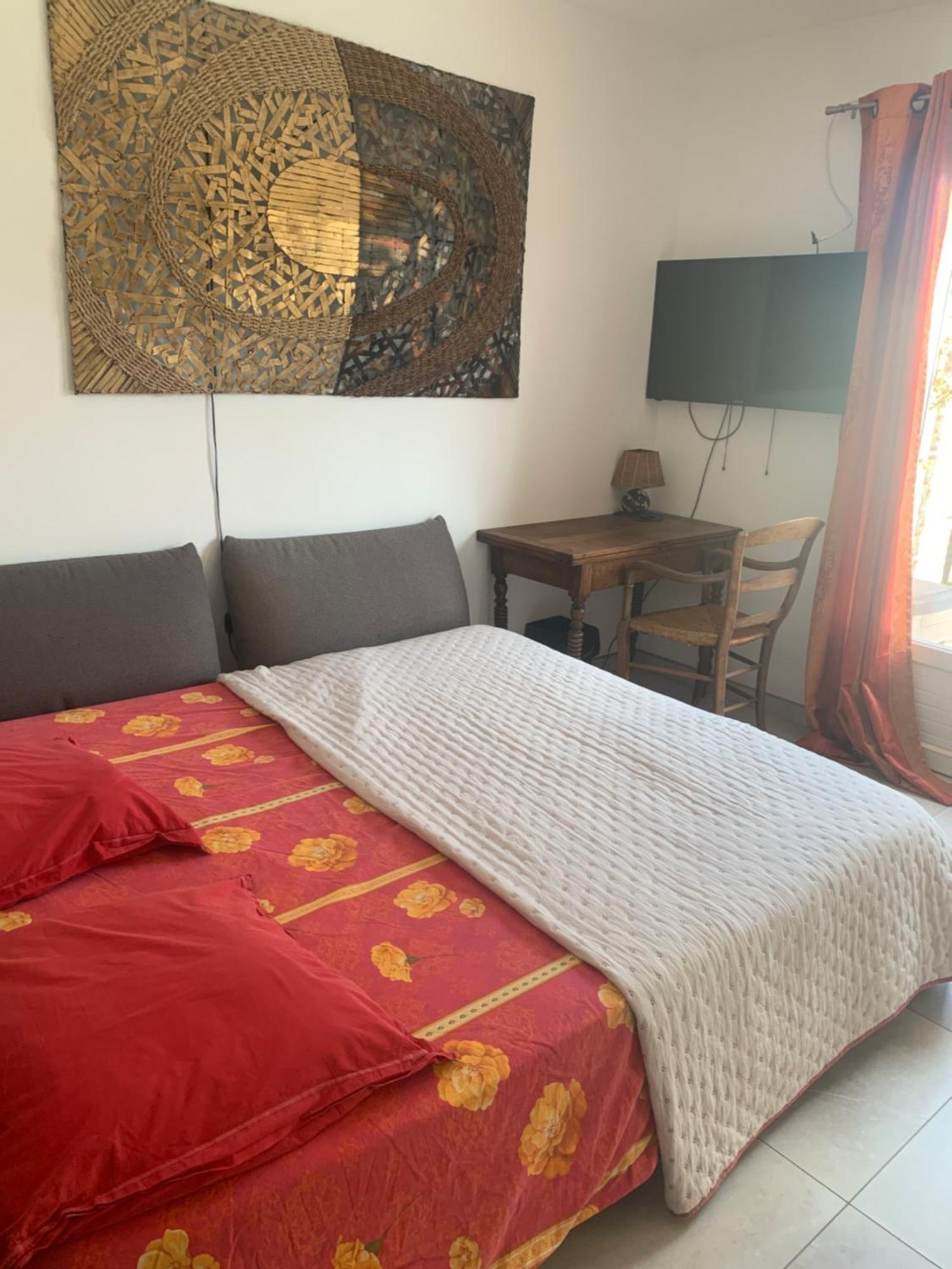 Chambres De La Terre Blanche Sanary-sur-Mer Eksteriør bilde